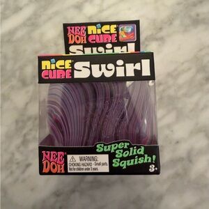 Nice Cube Swirl - Purple Swirl Super Solid Squish